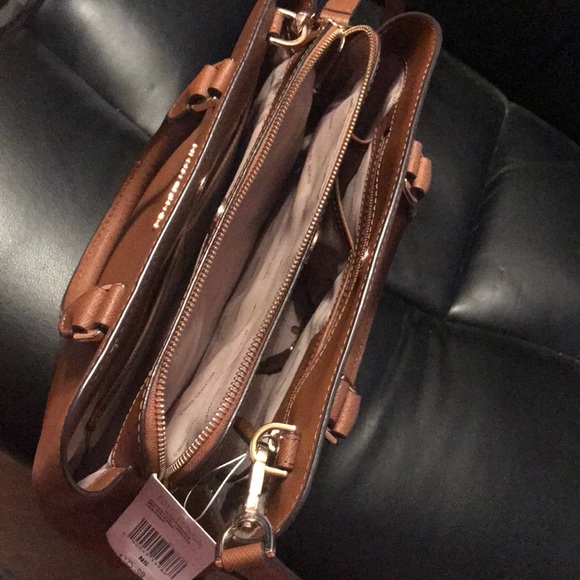 Michael Kors leather purse - Picture 3 of 8